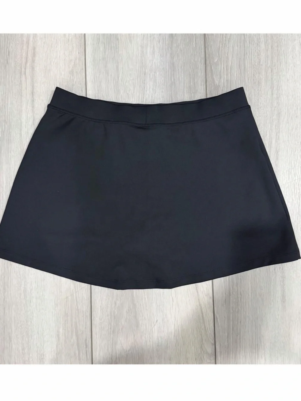 ALO Yoga Women’s Tennis Mini Skirt with Built-in Short in Black — Size S - Picture 3 of 7